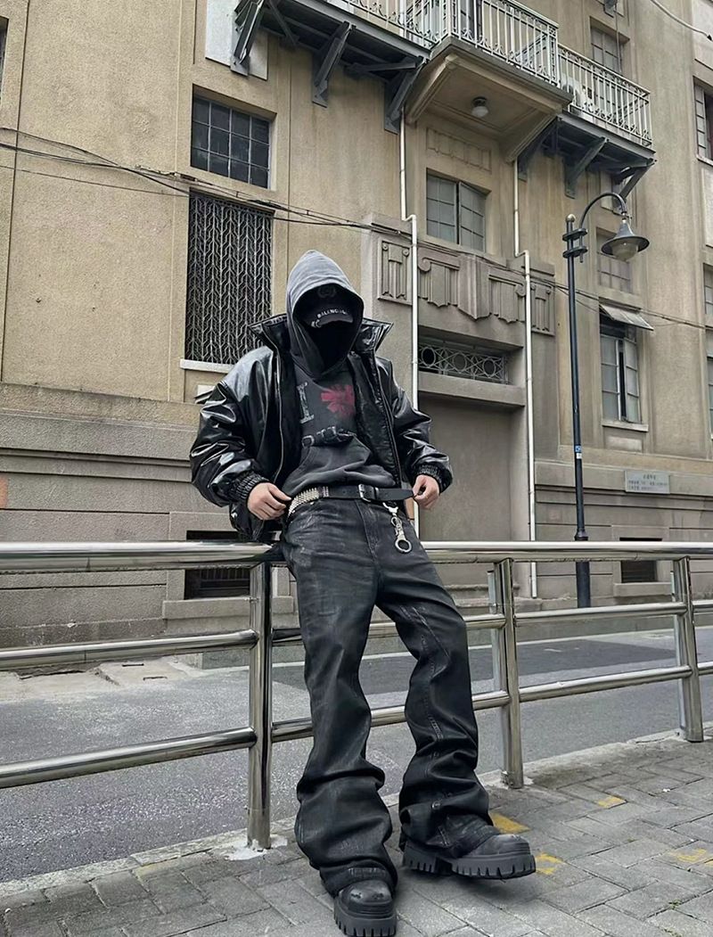 Herrenbekleidung Klassische dunkel ausgestellte, beschichtete, gewachste Jeans, ausgestellte, gestapelte, lockere Hose_voghion.com