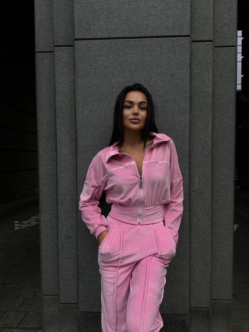 Lässiges Damen-Set mit langärmligem Kapuzenpullover und gestreifter Jogginghose – Streetwear-Outfit für Herbst und Winter (Schwarz/Hellrosa/Weiß/Pink)_voghion.com