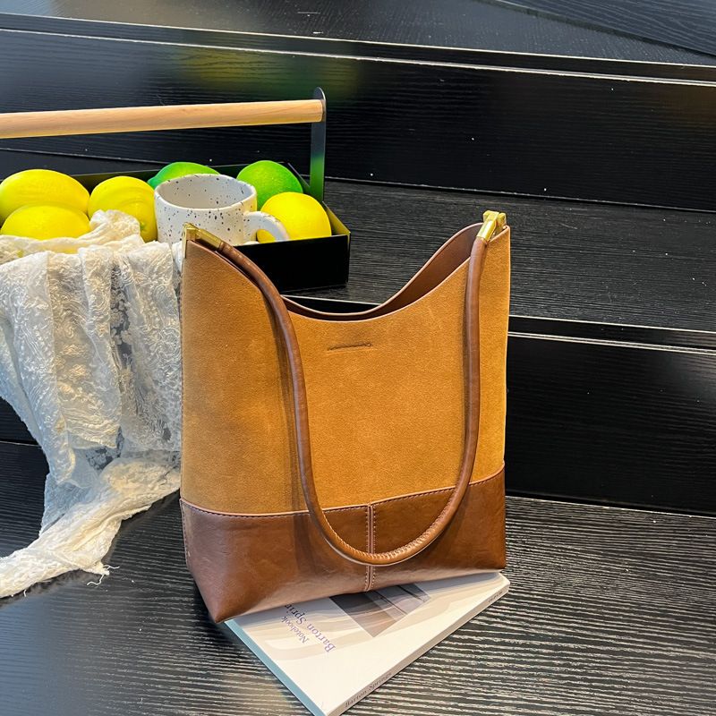 Korean Version Simple Niche Underarm Bucket For Women 2025 New Fashion Matte Commuter Shoulder Crossbody Bag_voghion.com