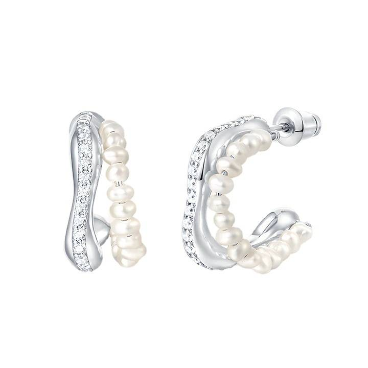 Damenschmuck – Elegante Creolen mit Barockperlen und Doppel-C in Silberton, minimalistisches, schickes Design mit natürlichen Saatperlen und Doppel-C-Creolen_voghion.com