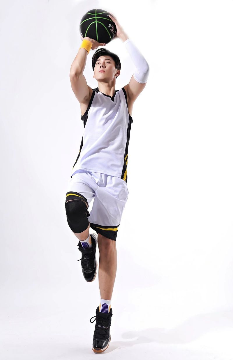 Summer basketball suit, men's game student sports training uniform, tank top, jersey, printed size team_voghion.com