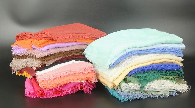 Sciarpe da donna Sciarpa a bolle Sciarpa indonesiana Sciarpa tinta unita in cotone e lino Sciarpa casual da donna Scialle Sciarpa stropicciata_voghion.com