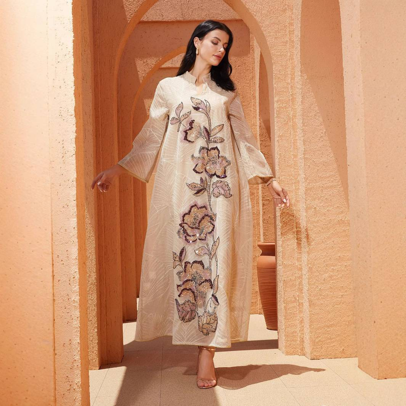 Elegantes besticktes Abaya-Kleid aus Netzstoff mit Blumenapplikation – Langärmliges, schlichtes muslimisches Kleid für Damen (Beige, M/L/XL/XXL)_voghion.com