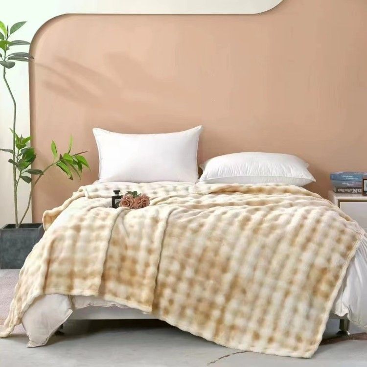 Towel Quilt Summer Gift Thin Blanket Flannel Sheet_voghion.com