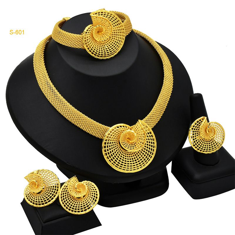 Set di gioielli in oro da donna, in lega di rame, placcati in oro, Dubai, set di moda di vendita calda, sposa indiana, collana, orecchini, bracciale, anello, gioielli_voghion.com