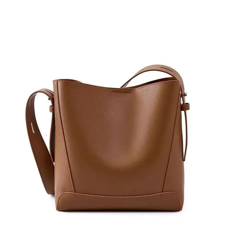 Designer 2025 Damen Split Leder Eimer Weibliche Pendler Einkaufen Messenger Taschen Verstellbarer Schultergurt Frauen Casual_voghion.com