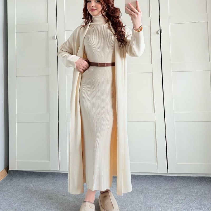 Abbigliamento da donna Elegante abito in maglia aderente con collo alto e cardigan per donna - Completo dolcevita a maniche lunghe per autunno inverno in marrone e beige_voghion.com
