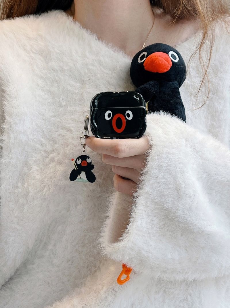 Funny cartoon penguin pendant suitable for airpods3 protective case pro2 wireless Bluetooth 1/2 generation earphone case_voghion.com