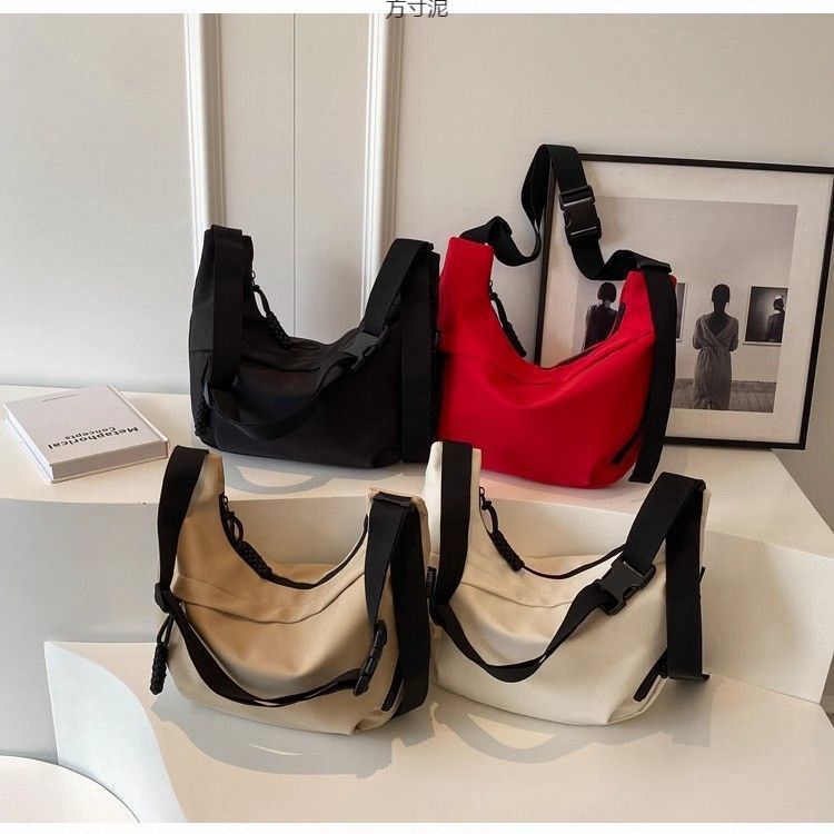 Borsa a tracolla grande capacità in tessuto Oxford per sport e tempo libero da donna, borsa a mezzaluna_voghion.com