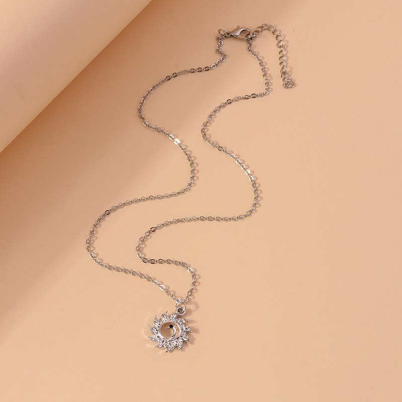 Collana con catena di gioielli con collare di pavone a forma di cerchio geometrico personalizzato e creativo_voghion.com