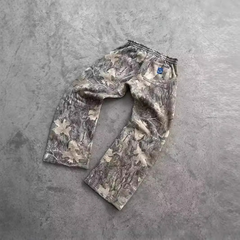 Conjunto de moletom com capuz e calça de moletom com estampa de folhas unissex para homens - Roupa casual de rua com forro de lã, moletom com capuz e calça confortáveis_voghion.com