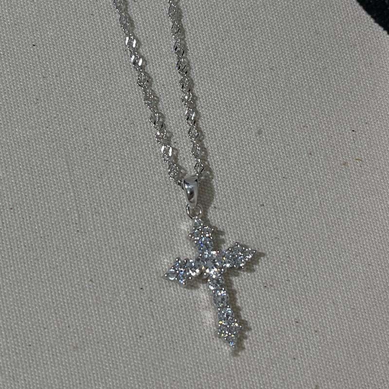 2025 Women Fashion Women's zirconium cross pendant necklace, silver_voghion.com