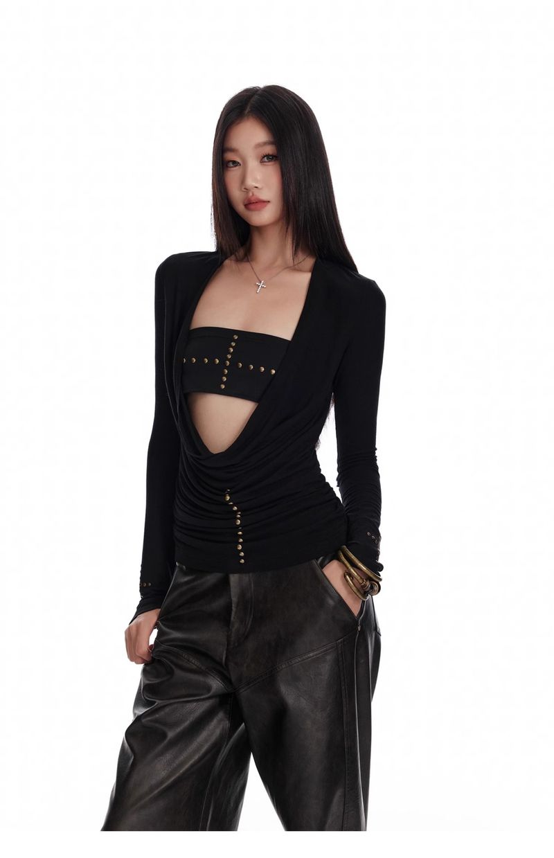 Mädchenhaftes, süßes und würziges Top mit tiefem V-Ausschnitt für Damen, Herbst- und Winter-Basisshirt, ideal zum Kombinieren, Camisole_voghion.com