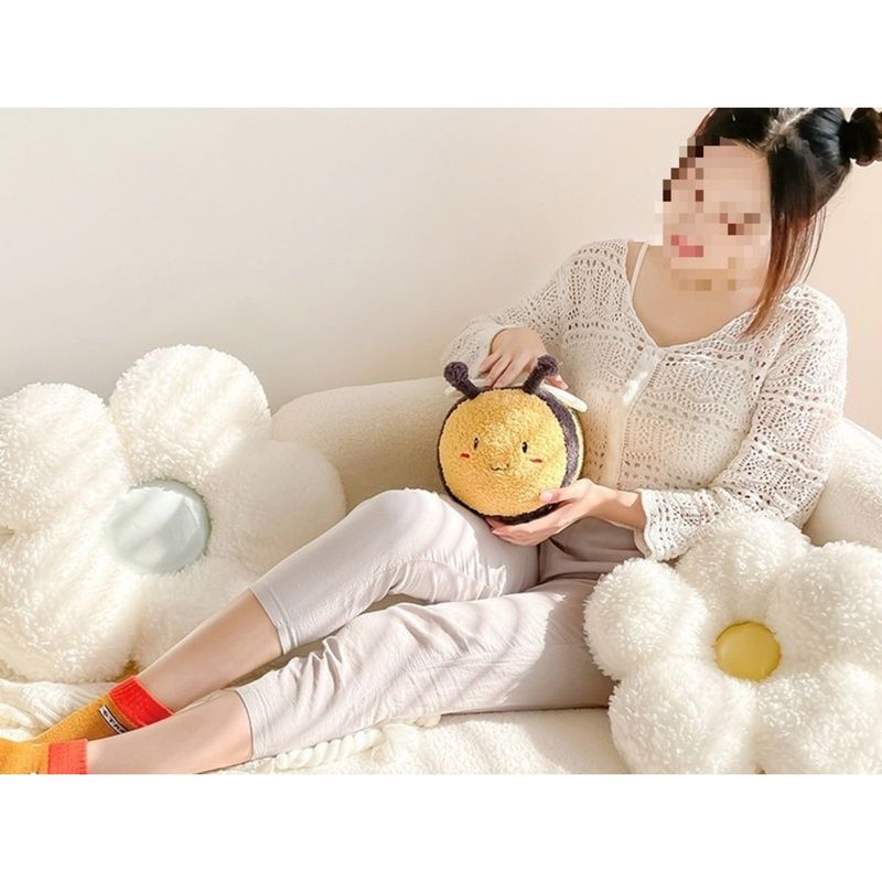 Bonita y fresca almohada decorativa con diseño de abeja y flores para dormir de niña, cojín para sofá de sala de estar_voghion.com