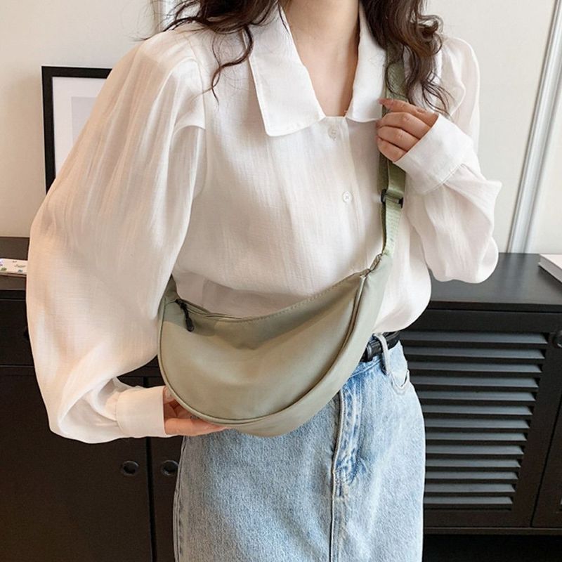 Nylon Crossbody für Frauen Mode tragbare Casual Hobos Sport Brusttasche Unterarm Bas Studenten Dump Form Schulter_voghion.com