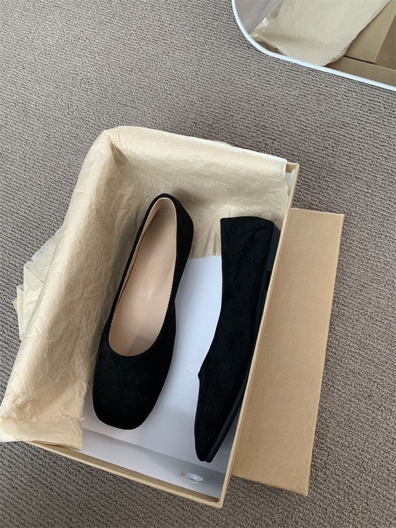 Flache Pendler Vielseitige Damen 2025 Frühling Herbst Neue Runde Zehen Schwarz Arbeitsschuhe Wildleder Flache Mund Loafers_voghion.com