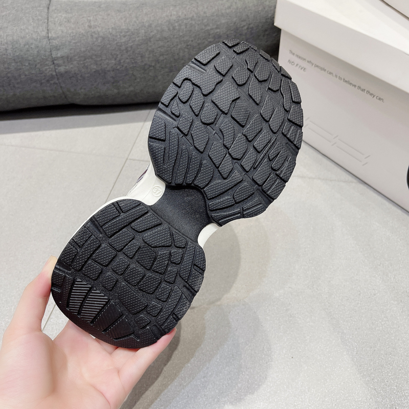 Show Feet Small European Daddy Shoes Damen Herbst 2023 Neue atmungsaktive Sportschuhe mit dicker Sohle All-Match-Laufschuhe_voghion.com