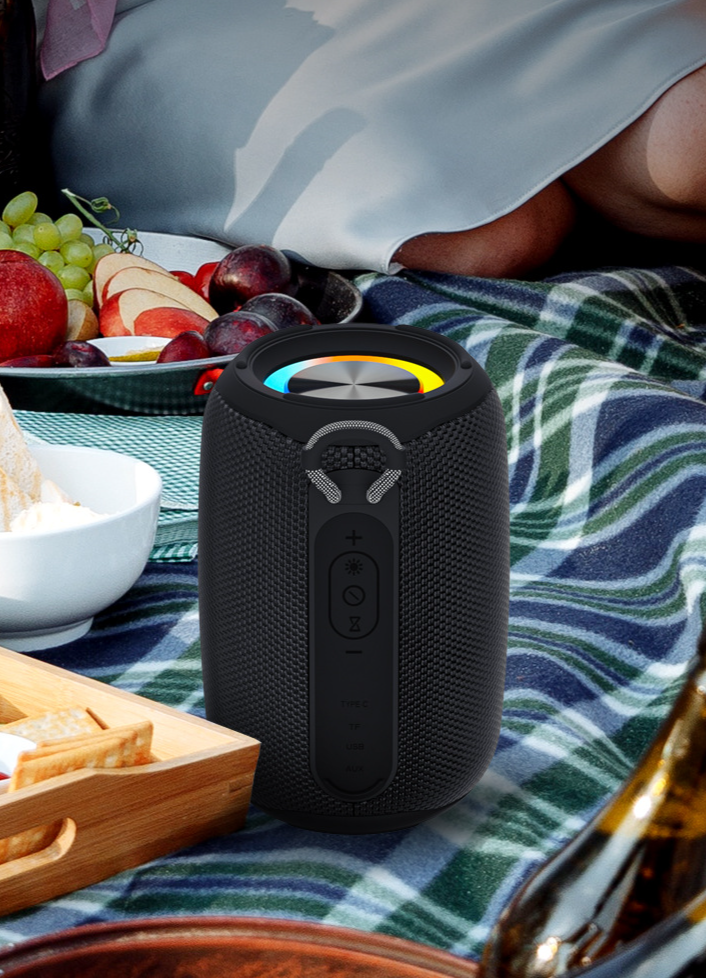 Grensoverschrijdende nieuwe subwoofer, slimme, hoogwaardige geluidskwaliteit, mini-feestverlichting, waterdichte Bluetooth-luidspreker_voghion.com