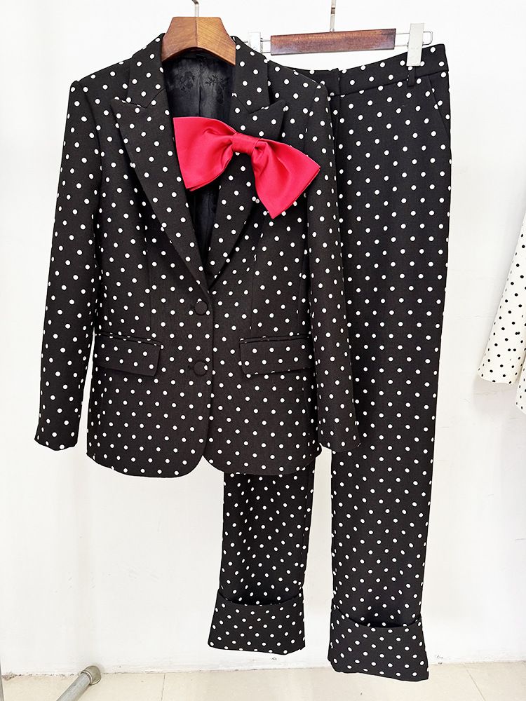 Completo da donna con giacca e pantaloni a due pezzi, con fiocco e decorazione a stella, a pois_voghion.com