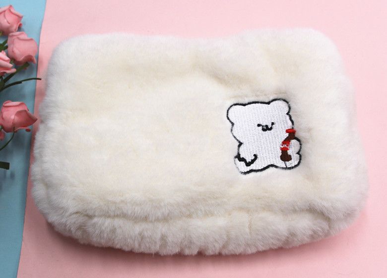 Neue einfache süße Ins Style flauschige Wolke Smiley Bär Waschen Handtasche Make-up Aufbewahrungstasche_voghion.com