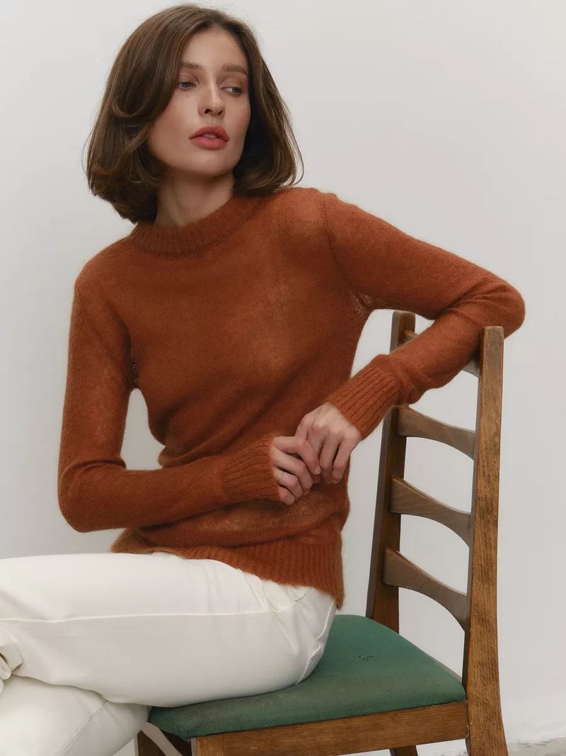 Maglia leggera da donna - Maglione oversize trasparente con scollo rotondo nei colori pastello (cachi, rosso, bordeaux, giallo, menta, azzurro, caramello, rosa)_voghion.com