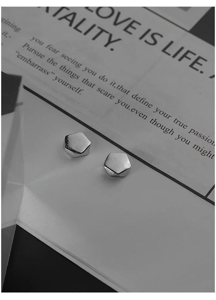 Clip Earrings For Men Without Pierced Ears, Trendy And Handsome, High End And Not Easy To Fall Off, Magnet, Geometric Niche Simple Accessories_voghion.com