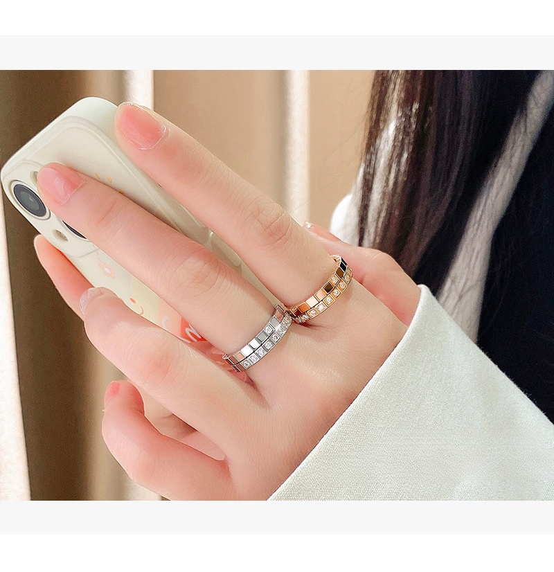 Anello di ghiaccio classico con scultura CNC di design Chopin, mezzo diamante, diamante singolo, quadrato, intarsiato a mano, anello per coppia_voghion.com