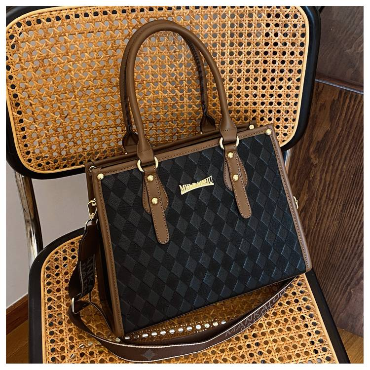 2023 Kleine Tasche für Damen mit neuer modischer Handtasche mit einer Schulter für Damen, Umhängetasche_voghion.com