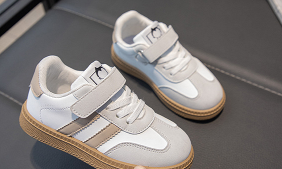Buty dziecięce Buty sportowe Wiosna i jesień Nowe Chłopięce All Match Antypoślizgowe Oddychające Trampki studenckie_voghion.com