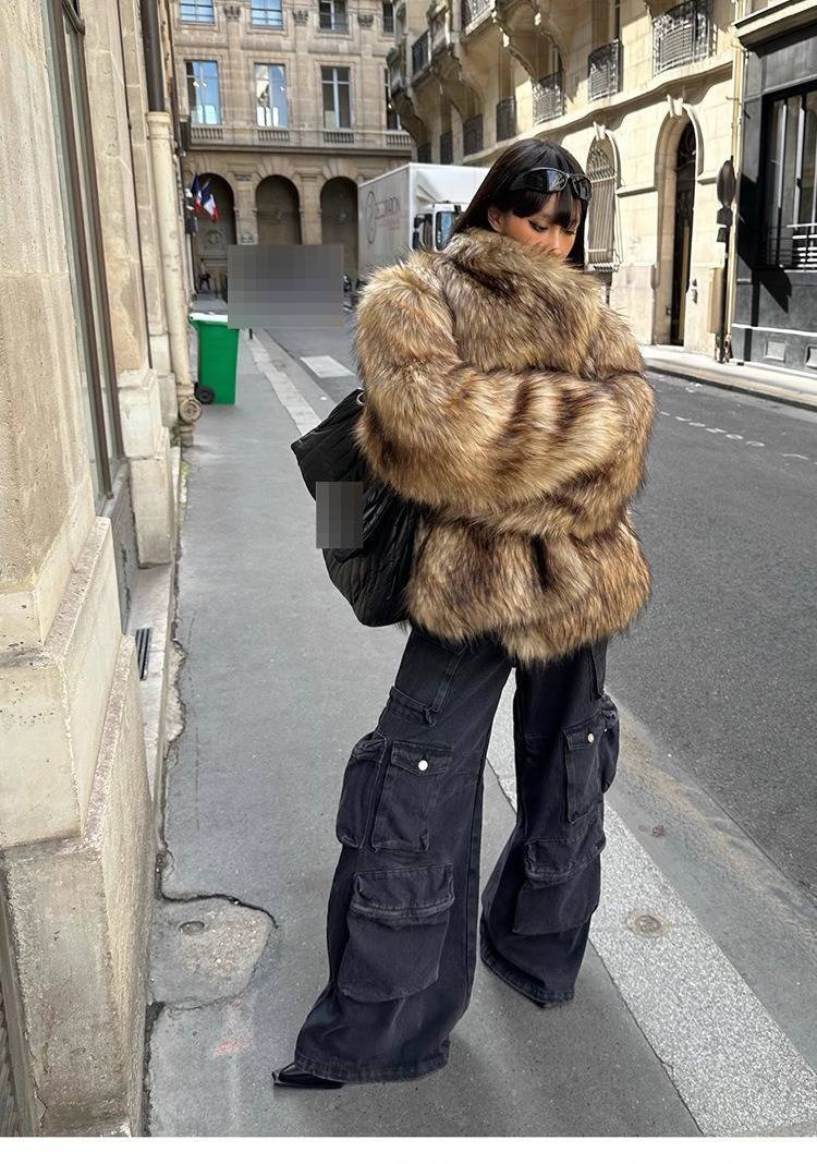 Kunstfellmantel mit Oversized-Kragen - Trendy Streetwear-Jacke für Damen, Wintermode-Oberbekleidung, Umweltfreundliches Material, XS-XXL_voghion.com
