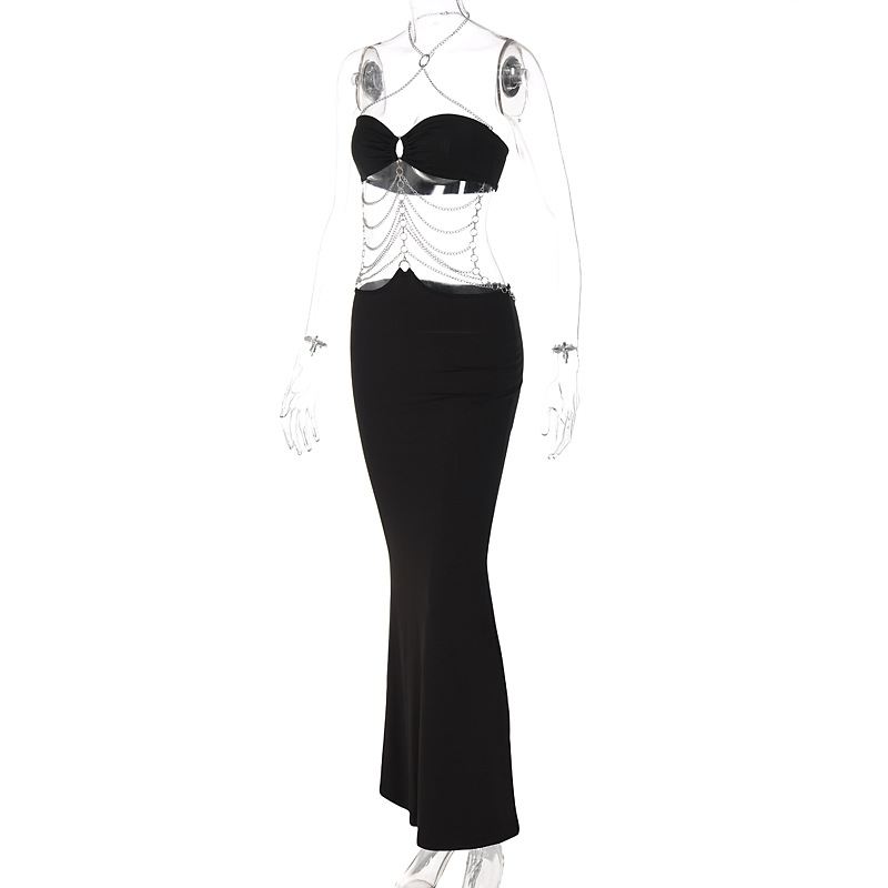Abito da donna con scollo all'americana e scollo a V_voghion.com