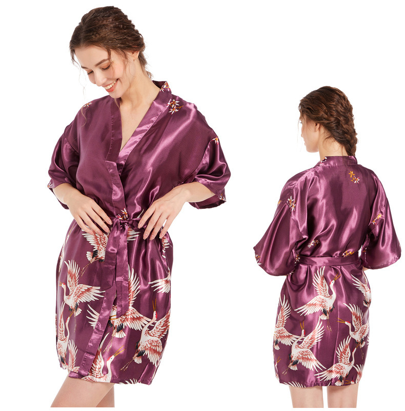 Sovkläder för kvinnor Ice Silk National Style Crane Stor storlek Kofta Nattlinne Morgonrock Sommar Tunn Silke Bröllopsklänning Brud Brudtärna Morgonklänning_voghion.com