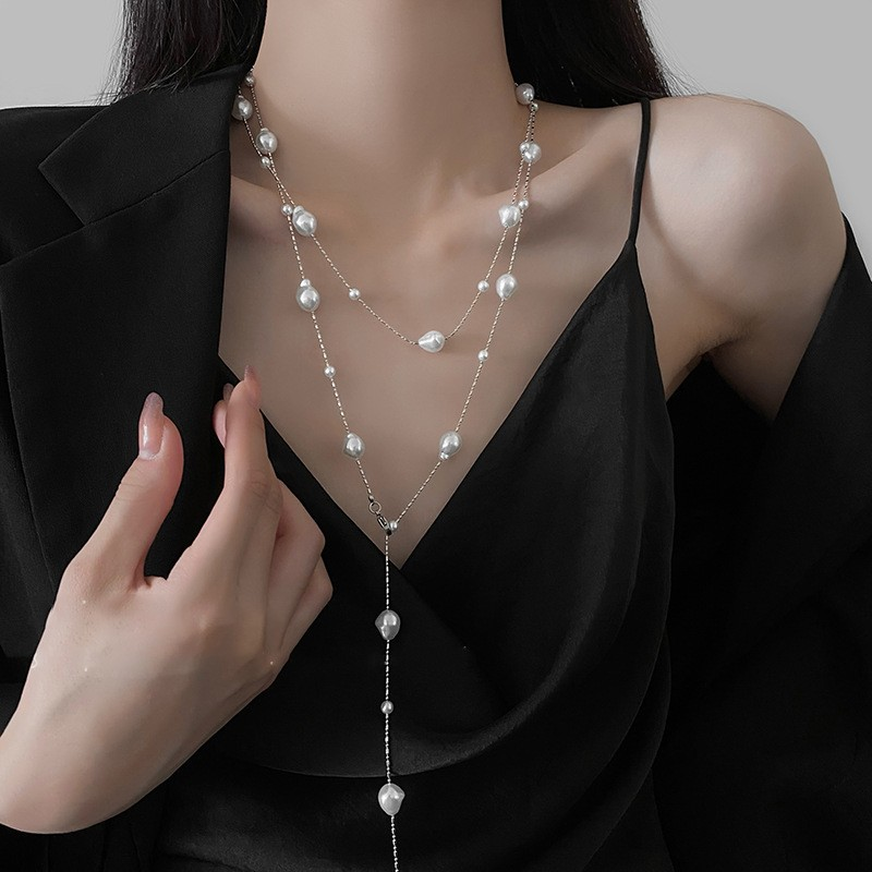 Collana di perle lunghe irregolari, temperamento francese leggero e lussuoso, catena per maglioni, collana di nicchia, semplice e di alta qualità per_voghion.com