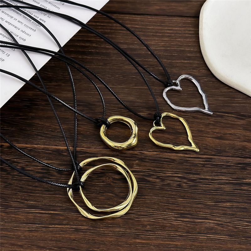 Mode Ingemark Vintage Sort Læder Fletning Vokssnor Halskæde Til Kvinder Goth Udhulet Kærlighed Hjerte Vedhæng Choker Y2k_voghion.com