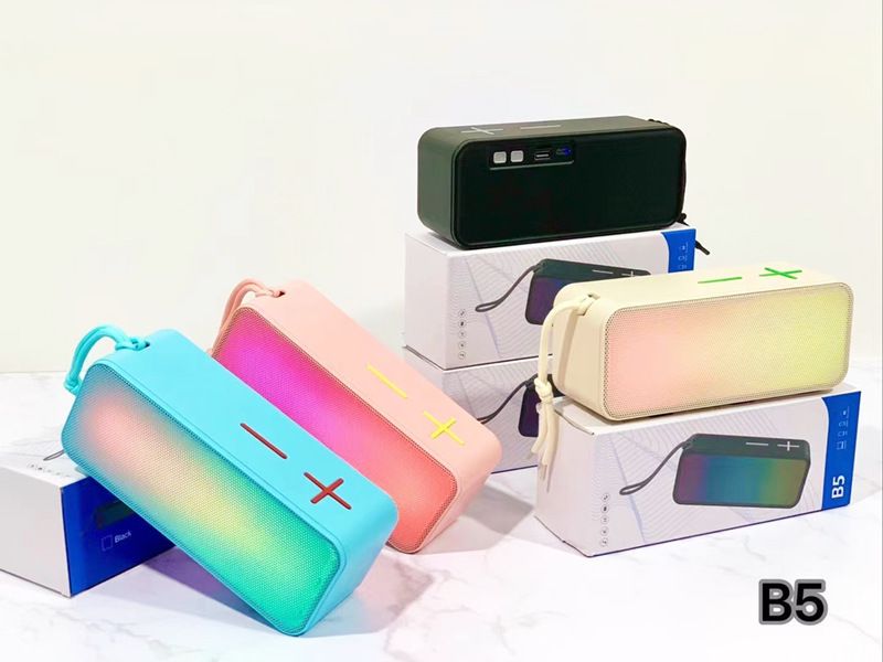 New Creative Lantern Bluetooth Outdoor Portable High Volume Home Desktop Wireless Card Speaker_voghion.com