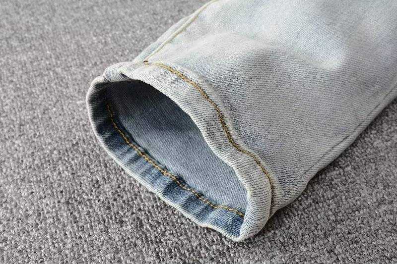Herrenbekleidung Jeans Herren Frühling und Herbst Dünne Kleine Gerade Hose 2024 Neue Elastische Neun-Punkt-Freizeithose Herren Frühling und Herbst_voghion.com