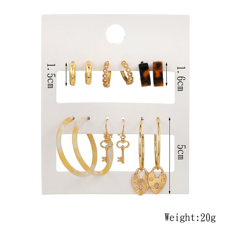 Earring Set Featuring Geometric Metal Earrings With Diamond Studs, Drop-shaped Oil Pearls, Butterfly Lock, And Heart-shaped Earrings_voghion.com