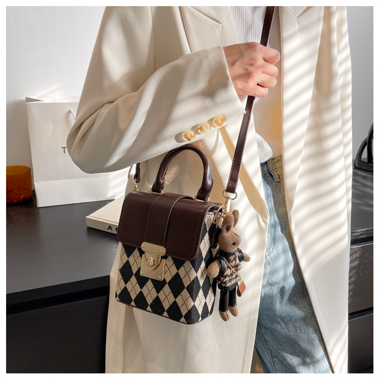 Senior sense of small bags female European and American trend niche mobile phone bag hundred with Crossbody bag small square bag_voghion.com