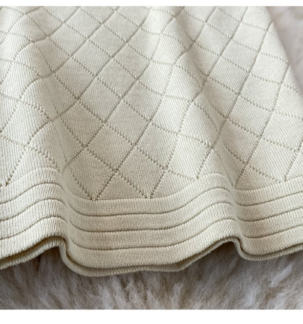 Damen Rundhals Ärmelloses Strick Neckholder Off-Shoulder Kleid Sexy Hüftbetontes Kurzrockkleid_voghion.com