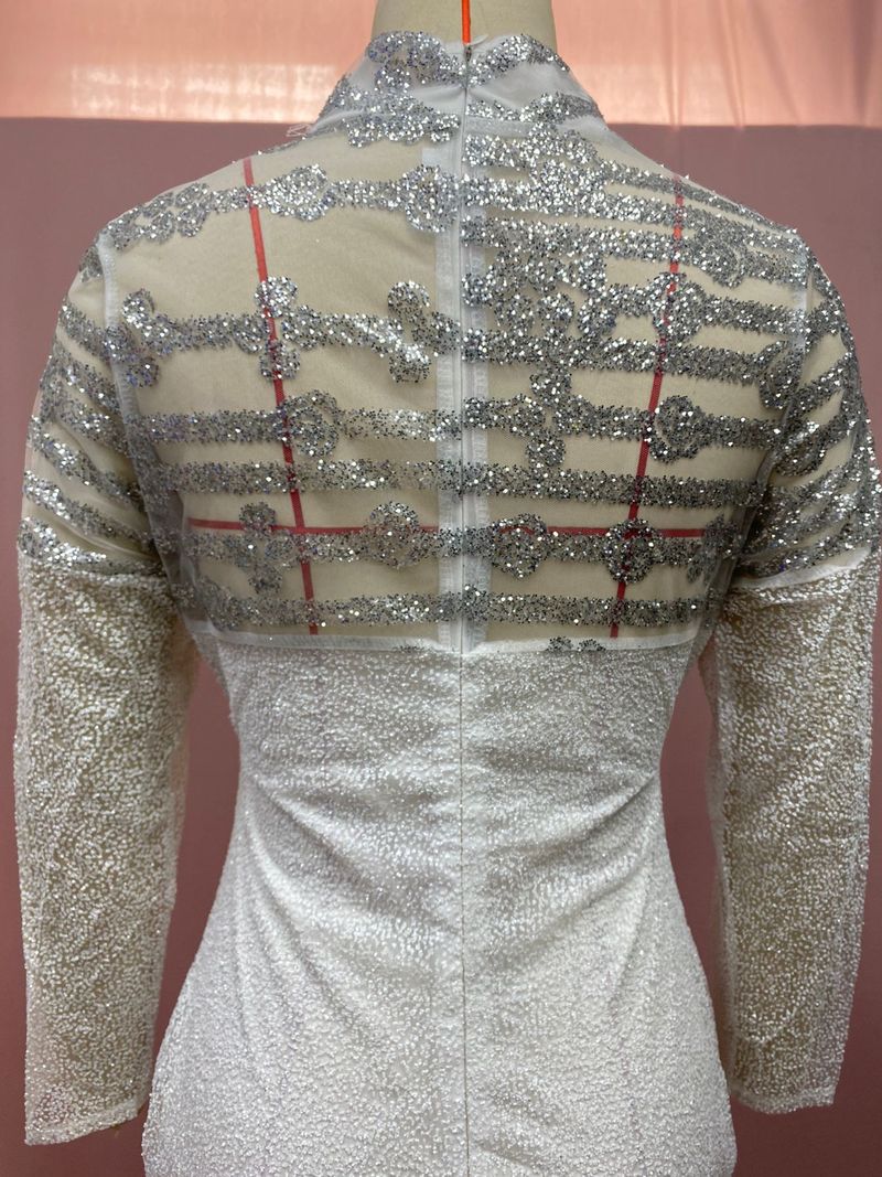 Damenbekleidung Rundhals Slim Fit Temperament S-förmiges Pailletten Sexy Hüftwickelkleid_voghion.com