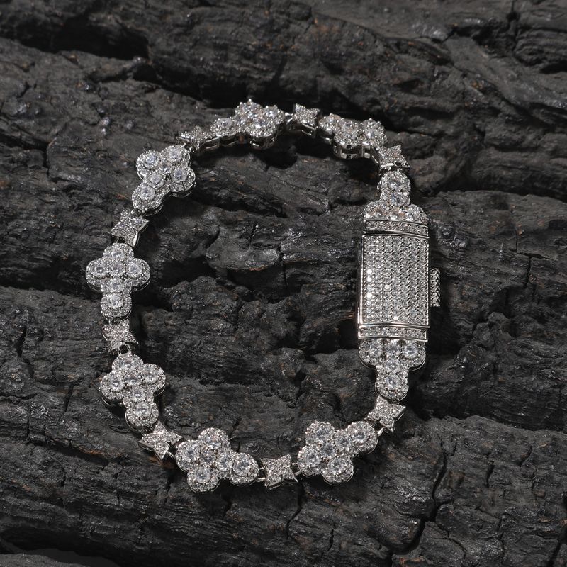 Minimalistische damessieraden, 10 mm kruisbloemarmband met micro-pavé zirkonia voor een elegante glans_voghion.com