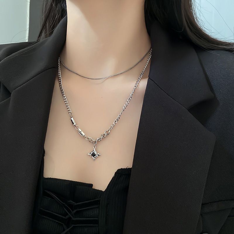 2025 New Arrivals Punk Star Pendant Baroque Women Asymmetric Black White Pearl Stainless Steel Necklace Jewelry_voghion.com