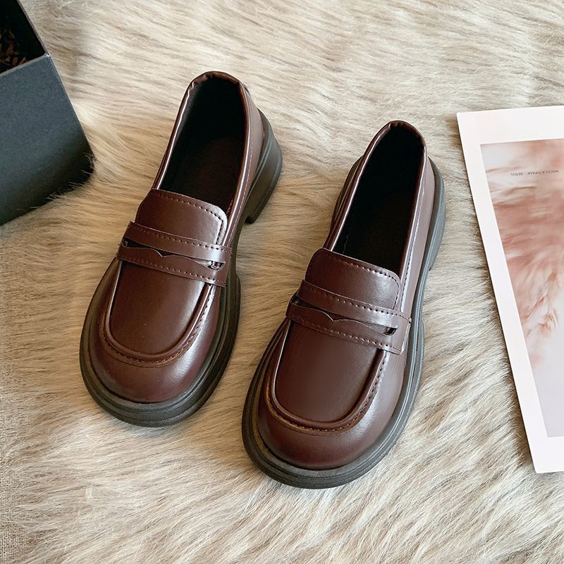 Japanische kleine Lederschuhe Damen Herbst Britischer Stil Schwarze Plateau-Loafer Ein Pedal Jk Uniform Einzelschuhe_voghion.com