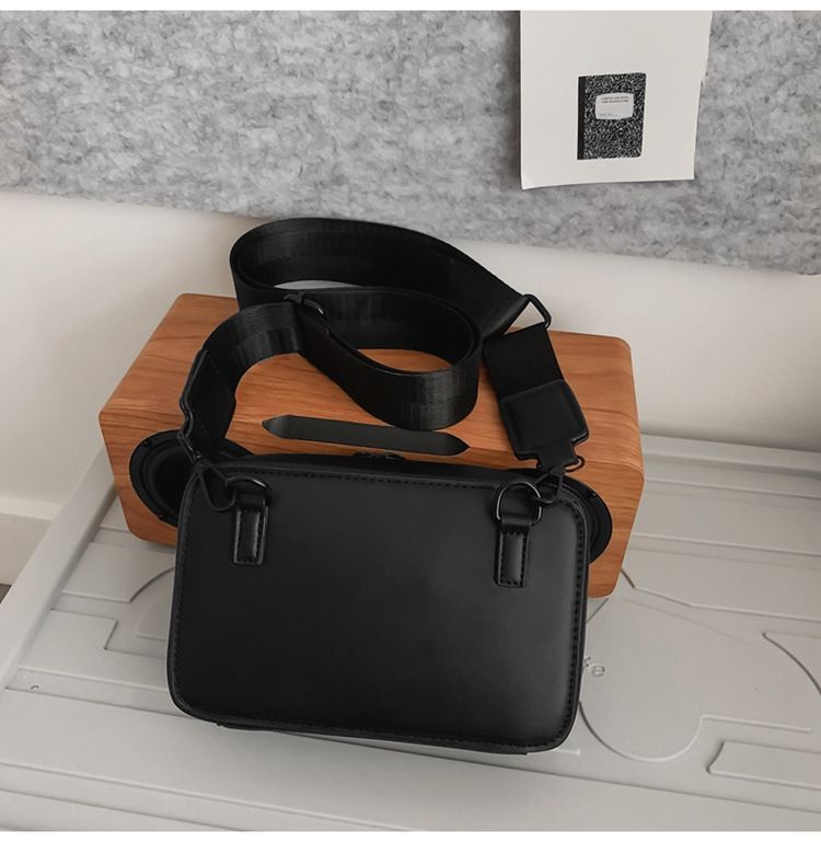 Trendig herr axelväska ny minimalistisk design personlig boxväska trendig liten axelväska exklusiv Sense enkel axelväska_voghion.com