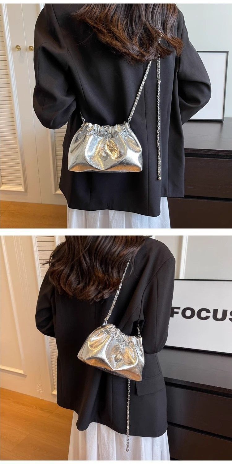 Sac bandoulière argenté plissé, sac seau polyvalent_voghion.com
