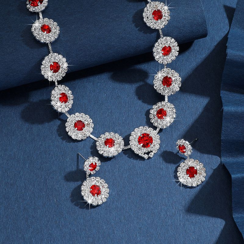 European And American Hot Fashion Rhinestone Earrings Necklace Two-piece Set Claw Chain Bride Wedding Birthday Party_voghion.com