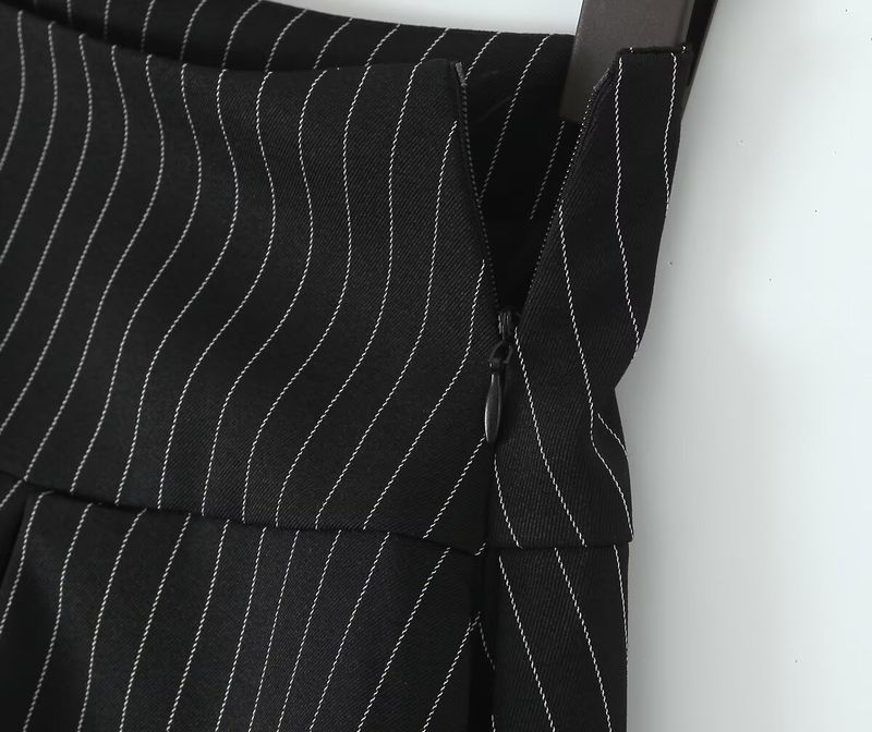 Damenbekleidung Design Weste Gestreiftes Trägertop Faltenrock Anzug_voghion.com