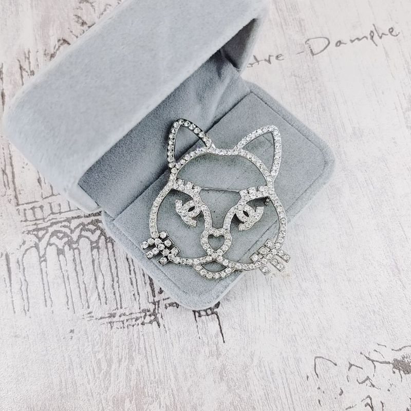 Premium Cute Cat Brooch Double C Style For Matching With Blazer, Sweater, Dress, Suit Collar Pin Trendy_voghion.com