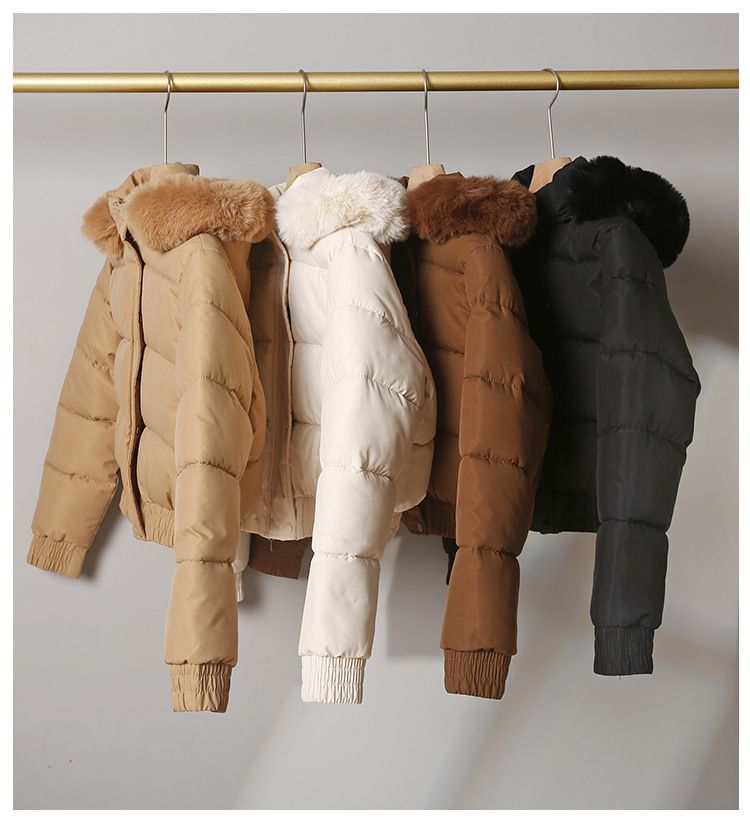 Piumino corto da donna con cappuccio e bordo in pelliccia sintetica - Caldo cappotto invernale foderato in pile per capispalla casual e di piccola taglia, nei colori nero/beige/kaki/marrone_voghion.com