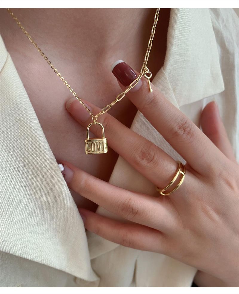 LOVE Lock Necklace Women's Instagram Does Not Fade, Simple Personalized Design Feeling Small, Cold and Trendy Style,_voghion.com